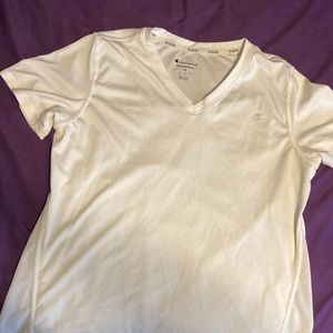 White champion athletic shirt